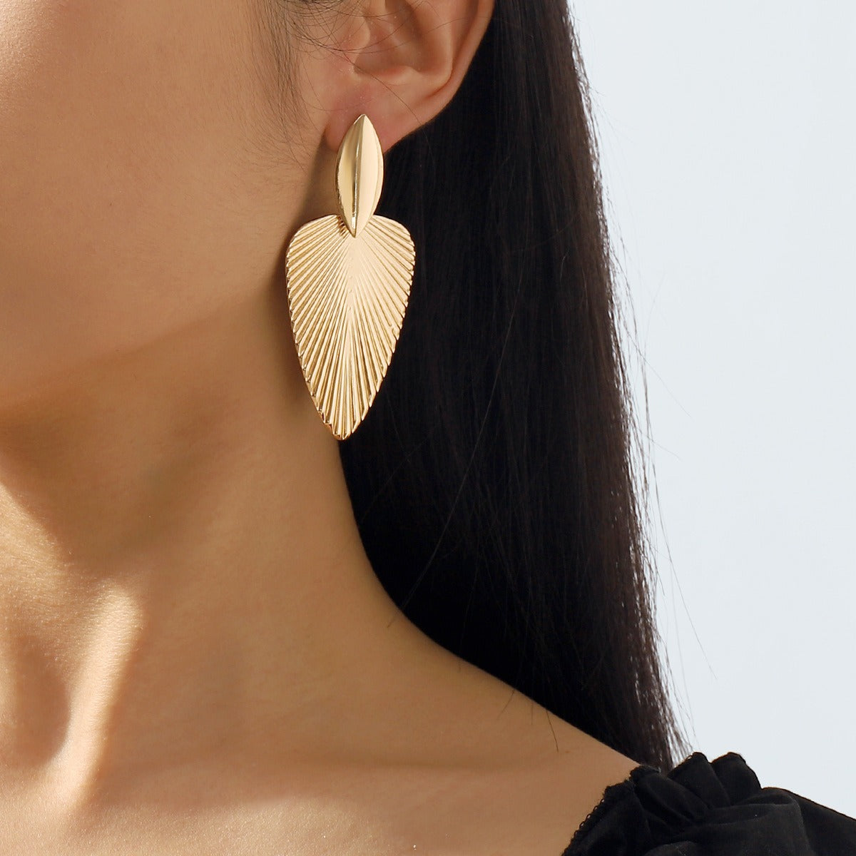 Boucles d’oreilles pendantes éventail métalliques