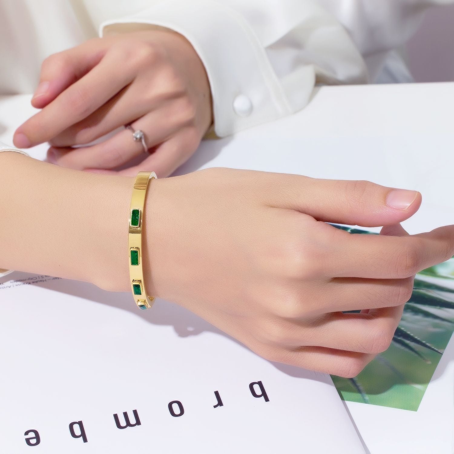 Bracelet en Acier Titane plaqué Or 18K Orné de Zircon