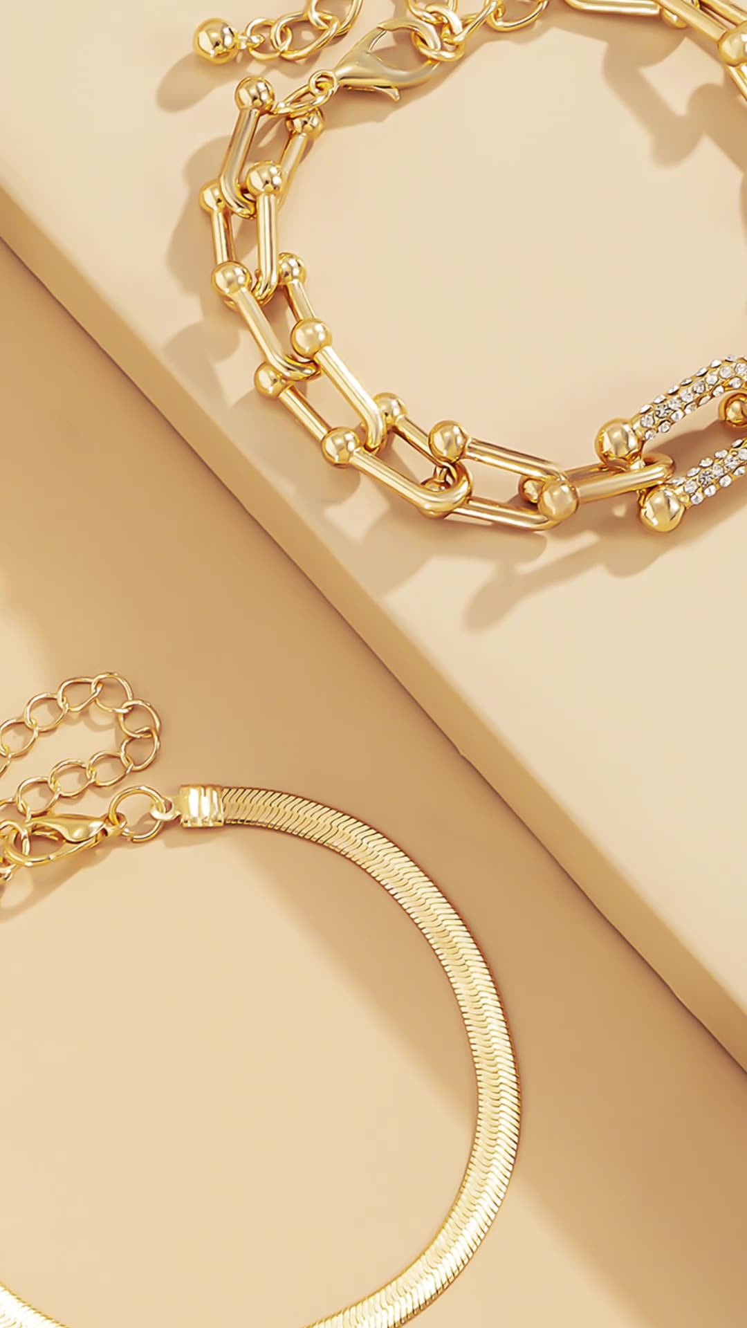 Bracelet chaîne serpent plat – Fermoir carré en U avec strass