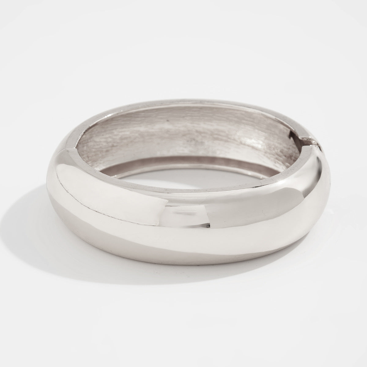 Bracelet métallique tendance à courbes irrégulières Style décontracté chic